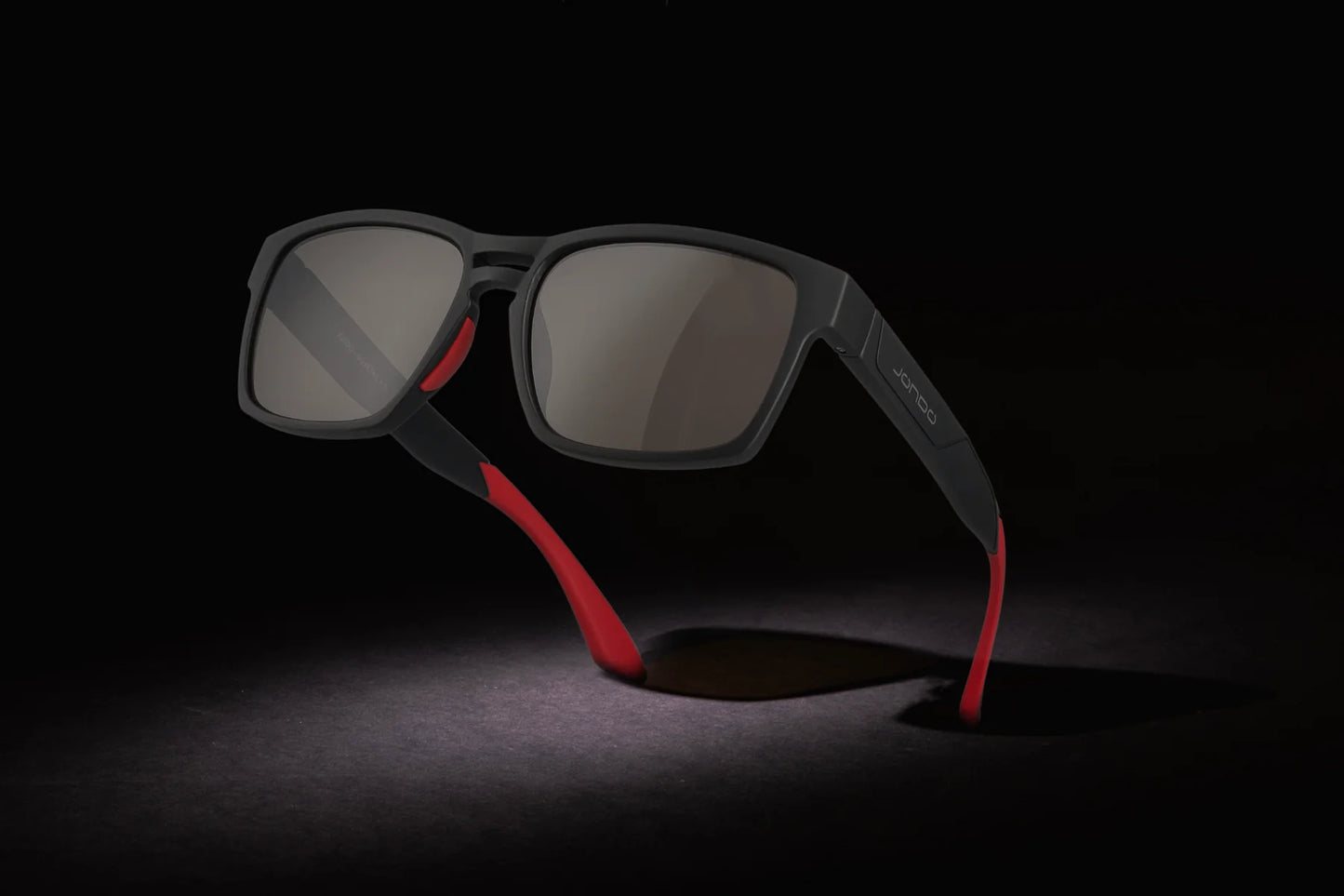 Dovetail 2.0 - Black/Red